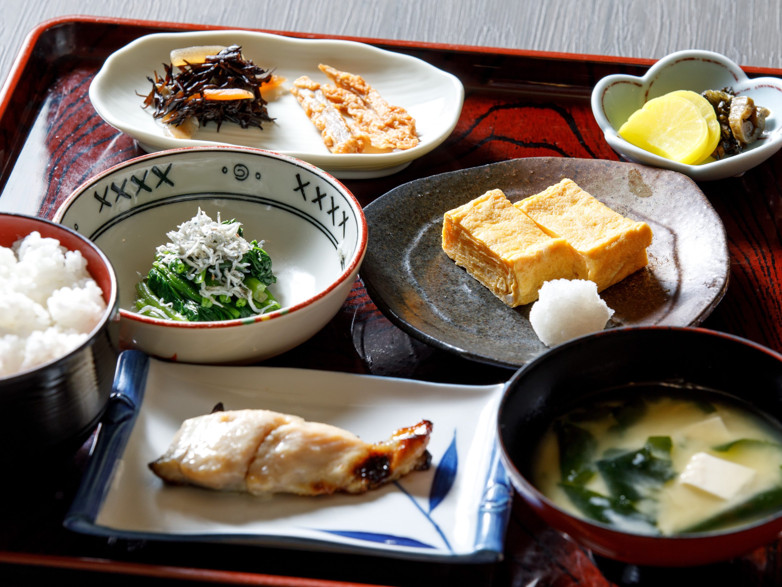 ビジネスホテルみやこの朝食を徹底解説！和食・洋食の選び方や当日追加の方法まで